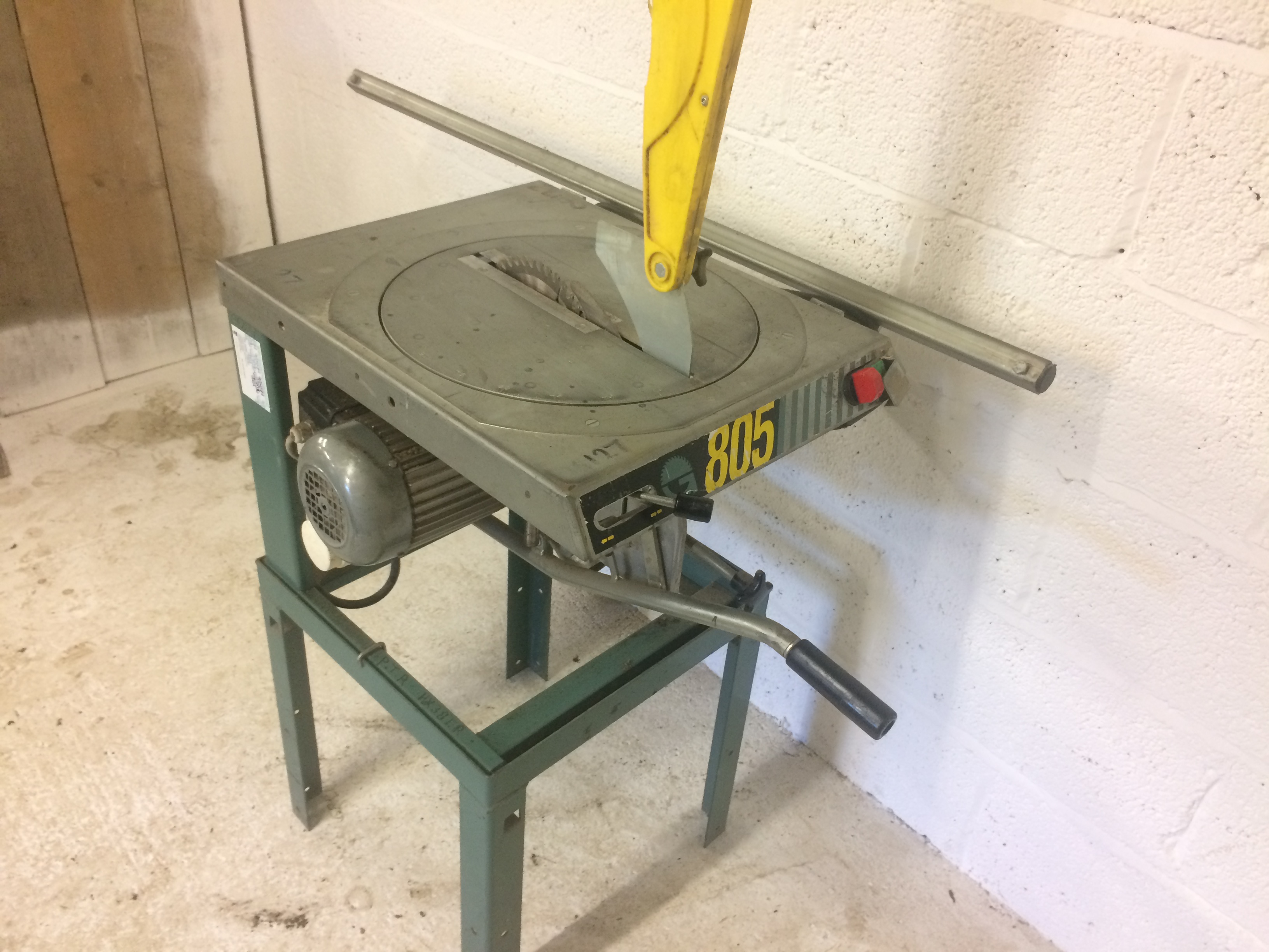Bench Saw Saws